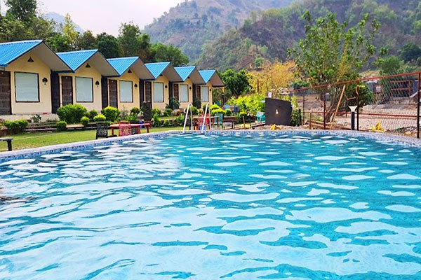 AC Cottages & Swimming Pool